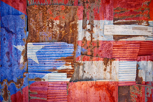 istock Corrugated Iron Puerto Rico Flag 500260298