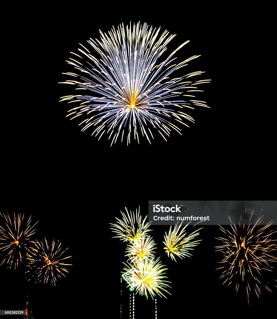 Magnifique feu d'artifice - Photo de Allumer libre de droits