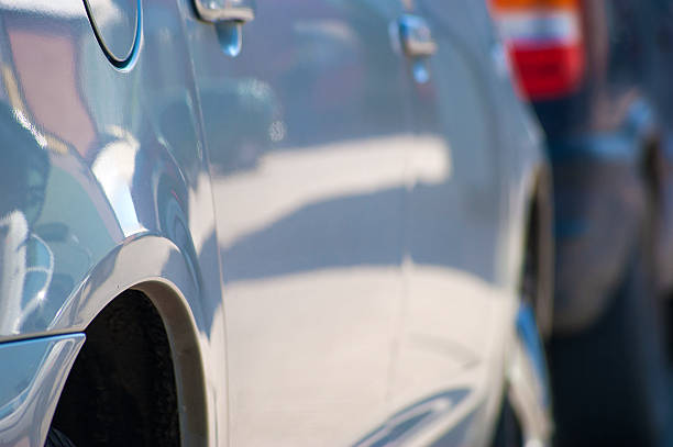 istock Line of Cars 500288641