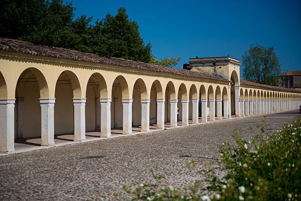 istock Arches at Loggiato dei Capuccini in Comacchio 500290599