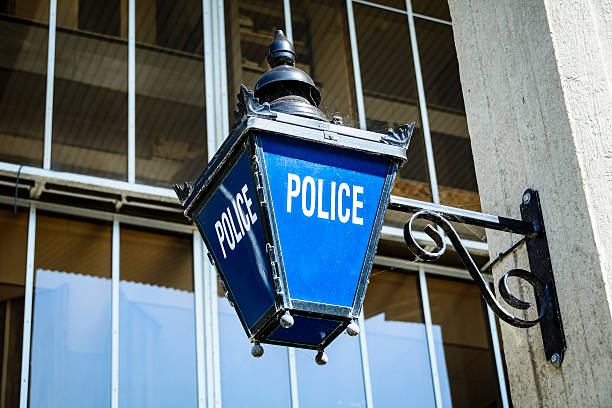 istock Old fashioned police sign 500290825