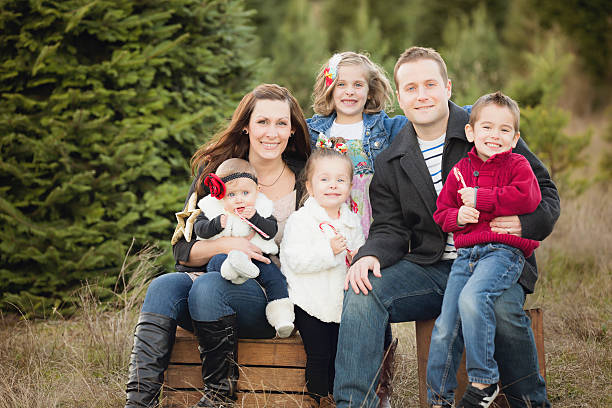 Grande famiglia Natale carta albero di Natale foto di allevamento. - foto stock