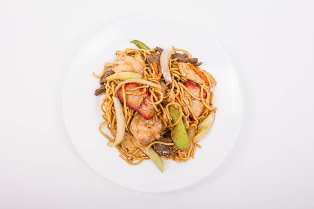 istock Chinese Chicken Lo Mein 500302686