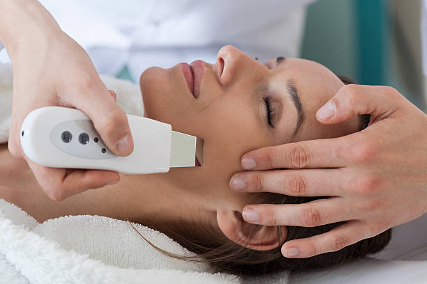 istock Ultrasound skin cleaning 500319311
