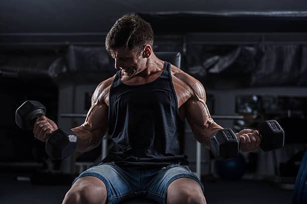 istock Bodybuilder in the gym 500325642