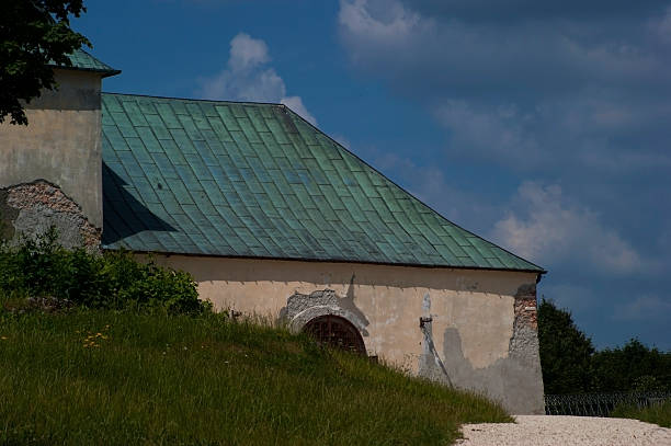 istock Old country house 500341893