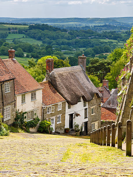 istock Gold Hill Shaftesbury Dorset 500365660