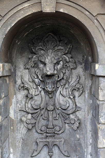 istock View of lion fountain 500378313