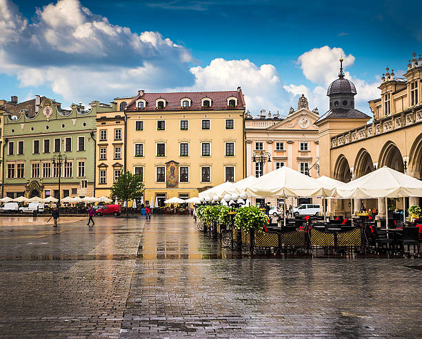 istock Krakow - Poland's historic center 500380039