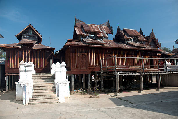 istock Nyan Shwe Kgua temple. 500394383