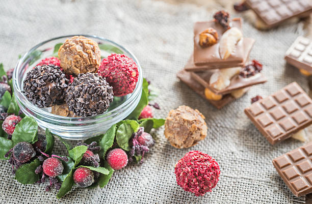 istock Bowl of exclusive truffles 500402524