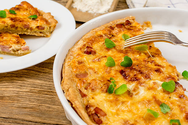 istock Traditional french quiche 500424448