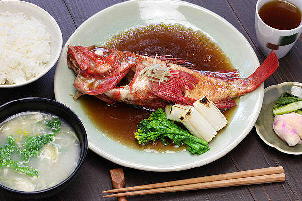 煮魚料理、日本料理のセット - rockfish ストックフォトと画像