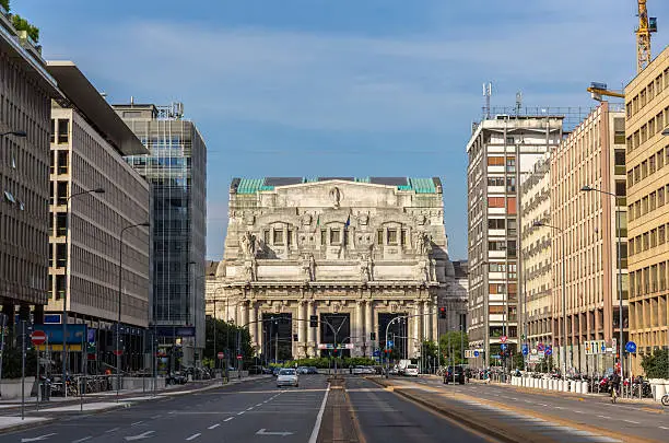 Photo of Via Vittor Pisani leading to Milano Centrale station