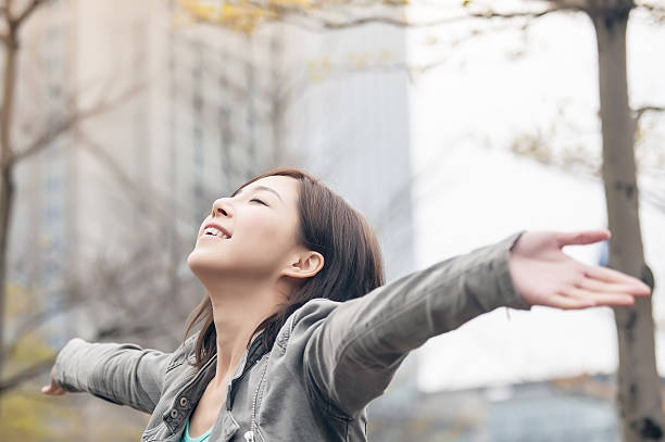 istock Asian beauty open arms and feel free 500441299