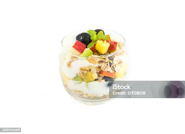 Müsli Mit Frischen Früchten Und Joghurt Stockfoto und mehr Bilder von Abnehmen - Abnehmen, Amerikanische Heidelbeere, Ballaststoff