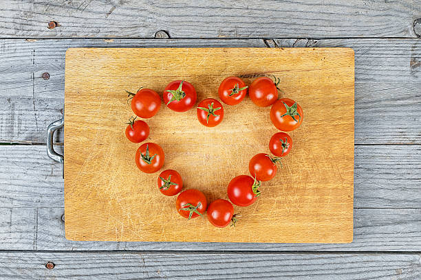 istock love heart idea food tomato 500446717
