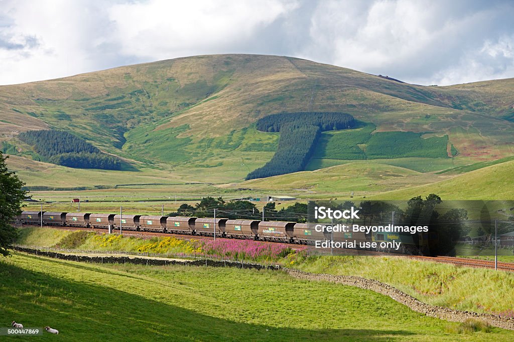 Freightliner starken Atem Kohlezug in schottischen Landschaft - Lizenzfrei Bahnfracht Stock-Foto