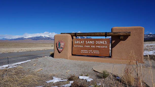 parque nacional grandes dunas de arena y preservar, colorado - alamosa fotografías e imágenes de stock