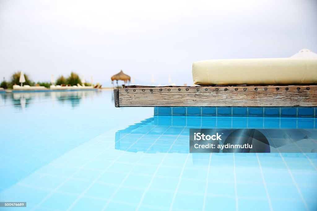 Piscina di lusso - Foto stock royalty-free di Acqua