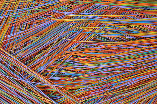 internet a cabo de rede global de conexão de rede - cable telephone line phone cord network connection plug - fotografias e filmes do acervo