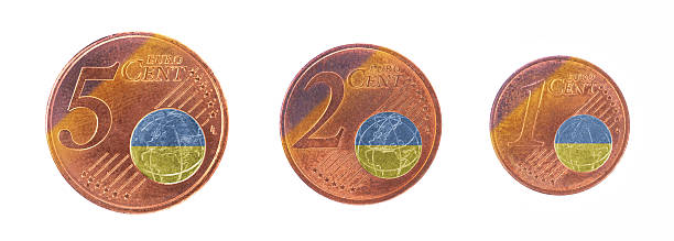 união europeia conceito - 1, 2 e 5 eurocent - european union coin european union currency number 2 two euro coin imagens e fotografias de stock