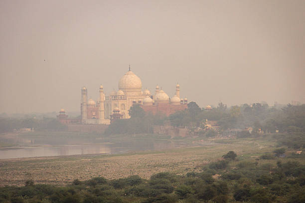istock Smog over Taj Mahal. 500506742