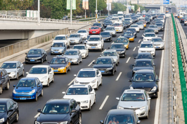 istock urban traffic jam in the rush hour，Fuzzy automotive background 500509204