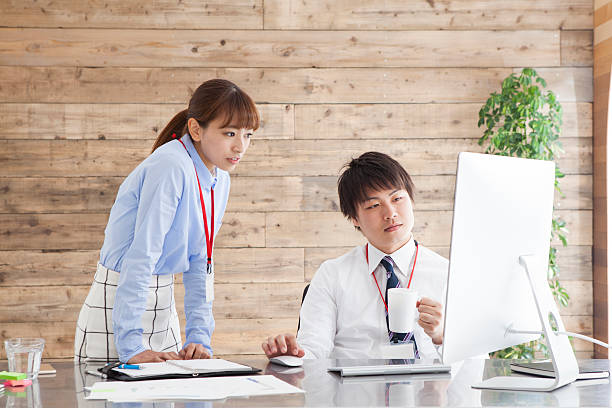 istock Business people are looking at seriously materials 500509584