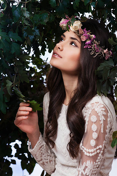 istock Beautiful Girl in Jungle 500510427