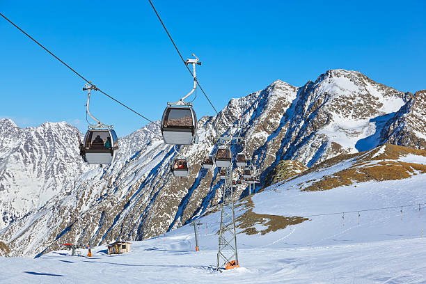 istock Mountains ski resort - Innsbruck Austria 500535452