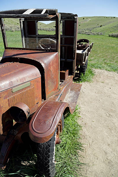 istock Vintage Truck 500542667