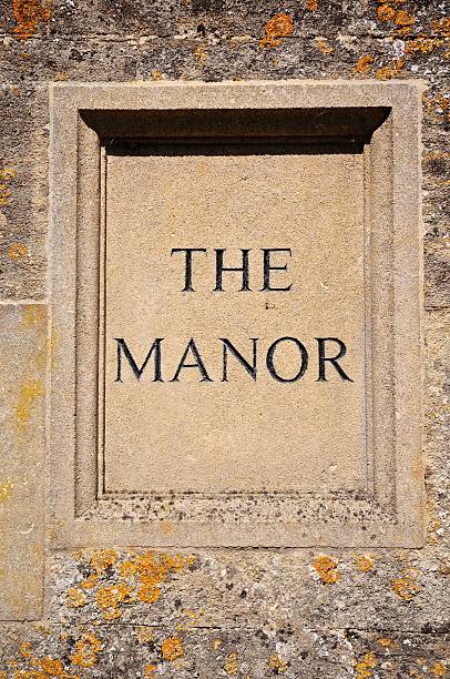 istock The Manor Sign, Bourton on the Water. 500553971