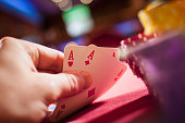 aces-hoch.jpg?b=1&s=170x170&k=20&c=1I8Rly1QBkrXzmS6ZIQOS5DjBVv8H2TsNzCOmILakvU=