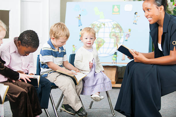 istock Sunday school kids 500555323