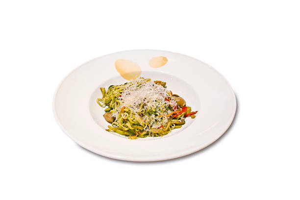 istock Spaghetti with vegetables, mushrooms and cheese 500575227