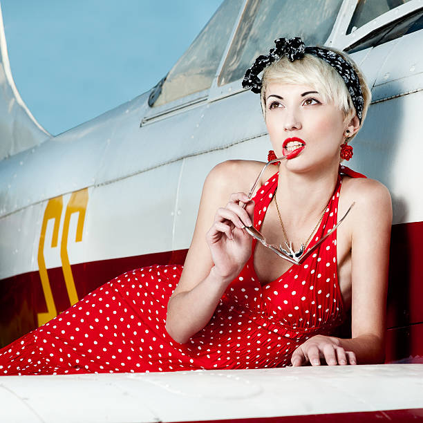 istock sexy retro girl 500613517
