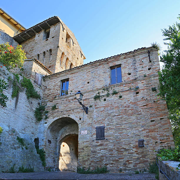 Castelo da Cidade Velha de Grottamare, Ascoli Piceno - fotografia de stock