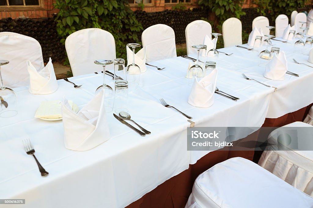 table du Restaurant. - Photo de Aliments et boissons libre de droits