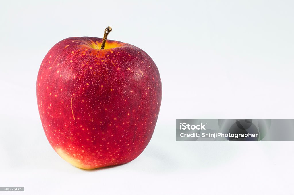Яблоки с холодильником - Стоковые фото Без людей роялти-фри