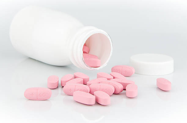 istock Heap of medicine pills 500664908