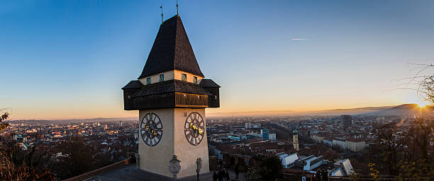 graz, schlossberg - graz clock tower clock austria photos et images de collection