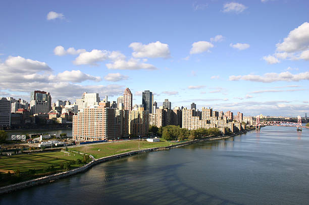 istock Manhattan in a sunny day 500705819