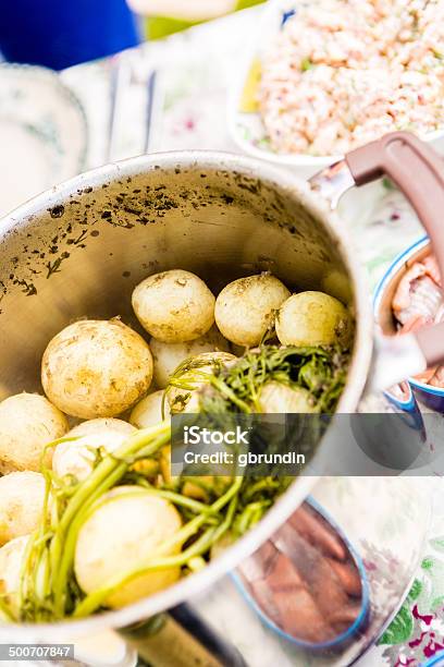 Gotowane Ziemniaki Świeże W Tabeli - zdjęcia stockowe i więcej obrazów Bez ludzi - Bez ludzi, Bufet - posiłek, Duża grupa obiektów