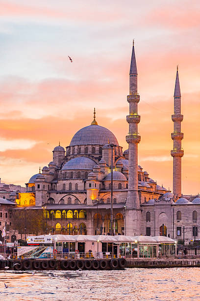 Neue Moschee in Istanbul (Türkei – Foto