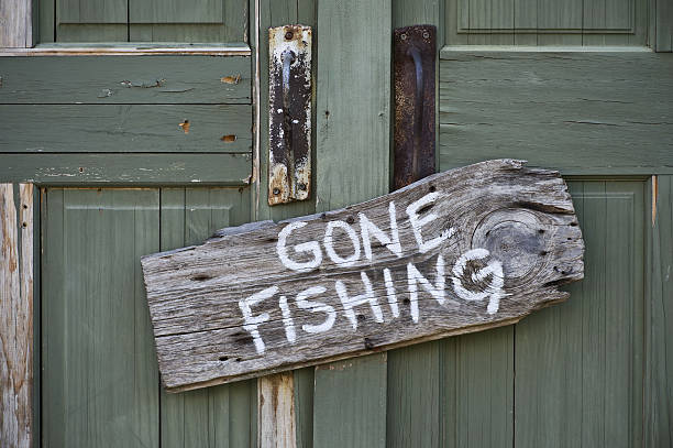 đi câu cá rồi. - gone fishing sign hình ảnh sẵn có, bức ảnh & hình ảnh trả phí bản quyền một lần