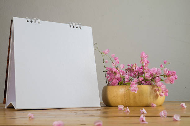 istock Blank calendar on wood. 500773102