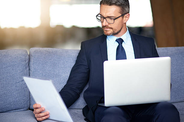 istock Organizing his work day with the ease of wireless technology 500786060