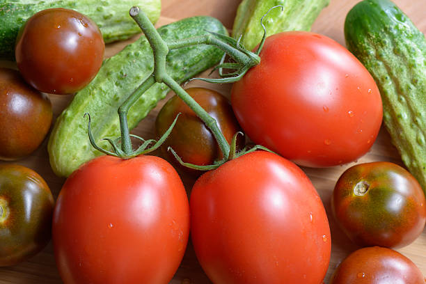 istock Ripe red tomatoes and cucumbers 500788101