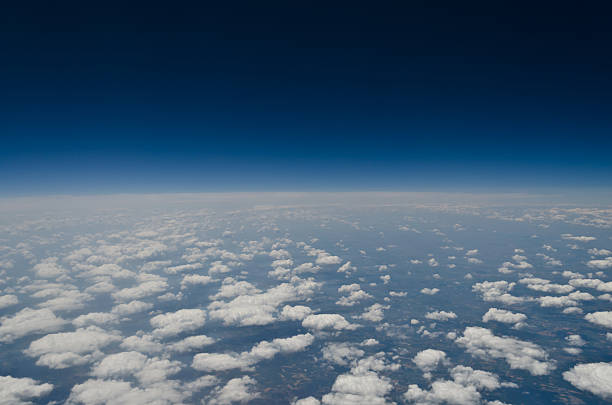 istock On the edge of the Earth 500805235